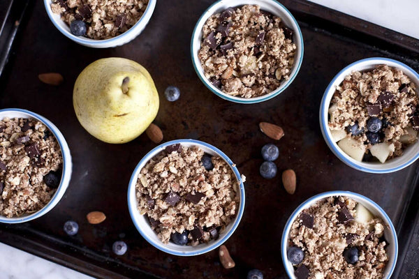 Blueberry and Pear Crumble with Chocolate and Almond Pulp - Dessert Recipe