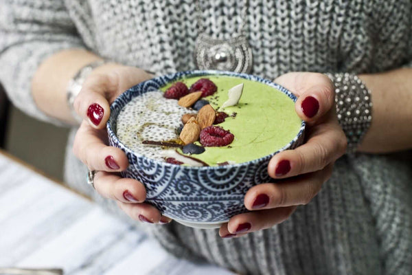 Green Smoothie and ProactivChia Pudding Bowl - Breakfast Recipe