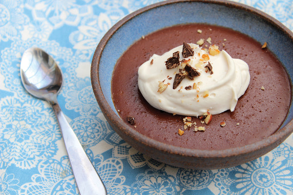 Small pots of vegan cream with dark chocolate, hazelnut butter and fleur de sel - Dessert Recipe